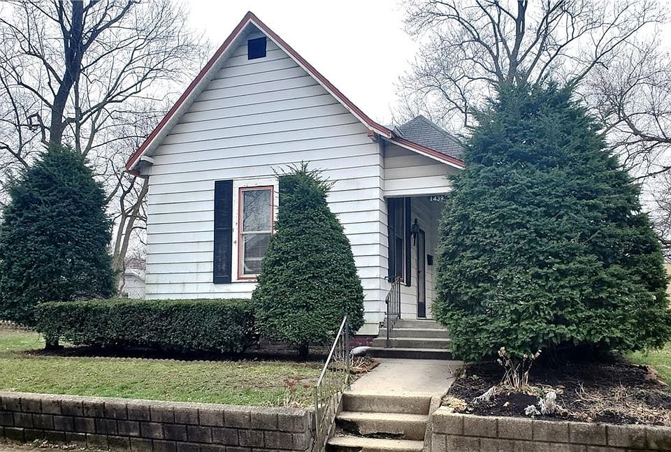 1st image of 1439 Wayne St