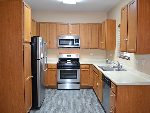 4th image of 967 S Foxgrove Dr