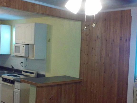 4th image of 1132 Turner St