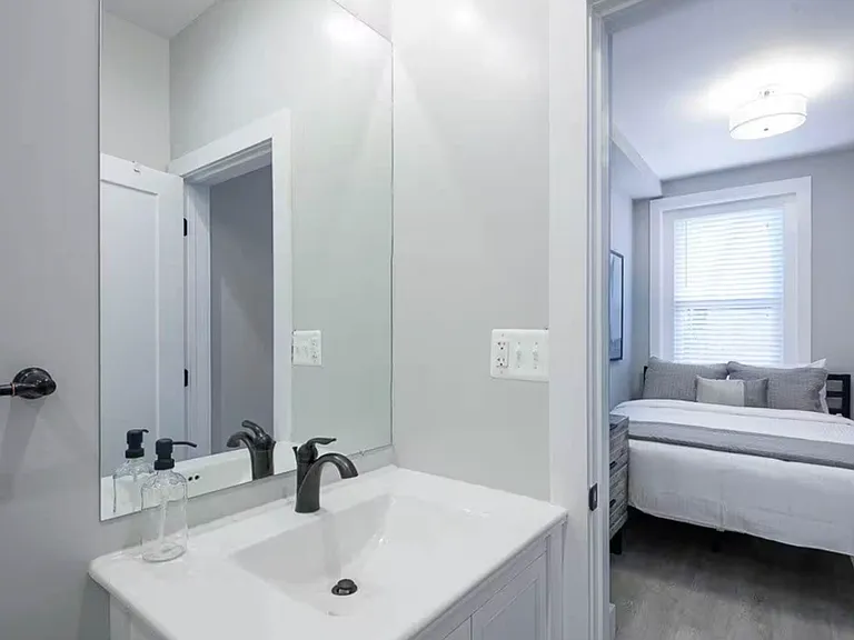 2110 R St NW #201 — Photo 8