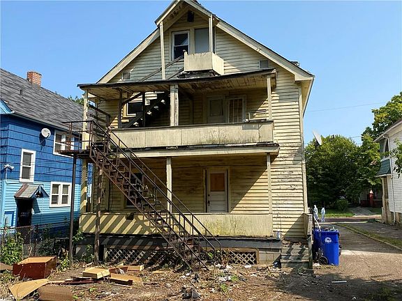 4th image of 3820 E 142nd St