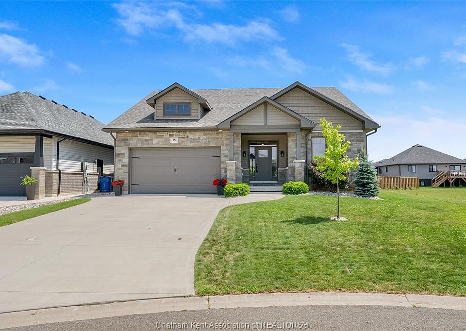 1st image of 15 Sienna Ct