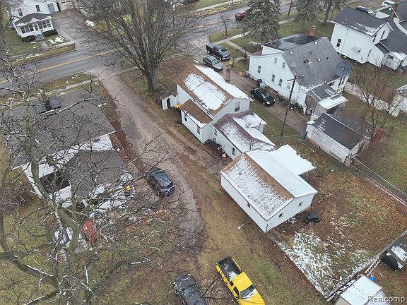 52 W Bacon St Hillsdale MI 49242 MLS 20230004754 Zillow