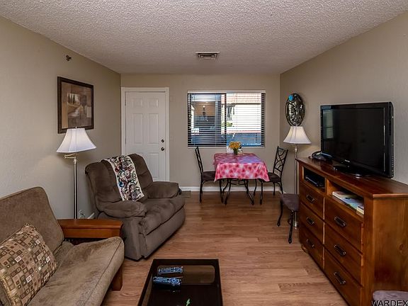 3rd image of 2085 Mesquite Ave #A-2