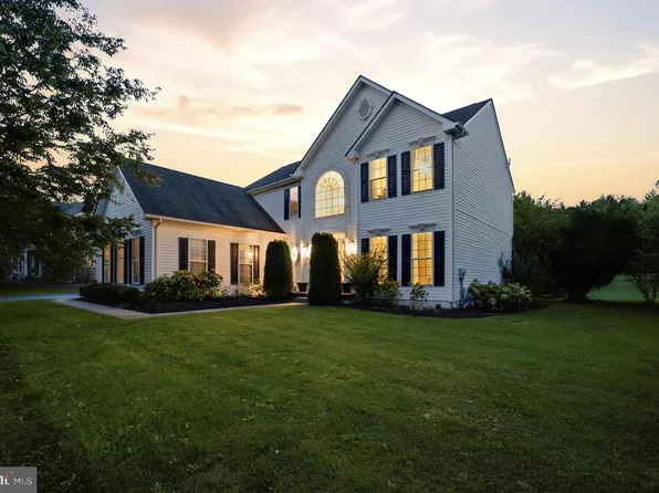 470 Creekview Dr, Harleysville, PA 19438