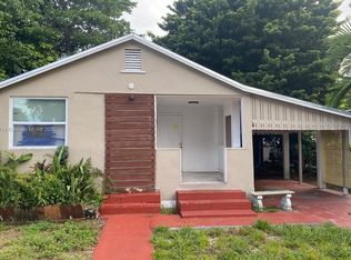 2750 NW 30th St, Miami, FL 33142