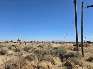 2 Acacia Rd, Phelan, CA 92371