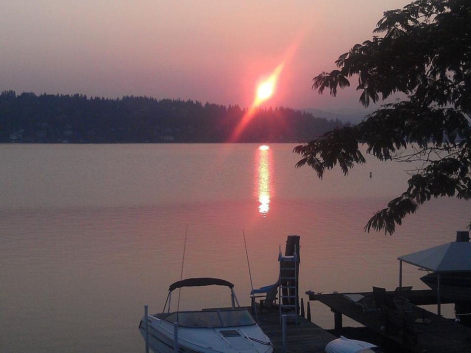sunrise over Mercer Island