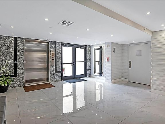 3rd image of 16919 N Bay Rd APT 307