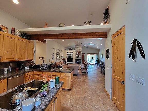 Kitchen / great room