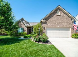 9729 Crooked Creek Dr, Centerville, OH 45458