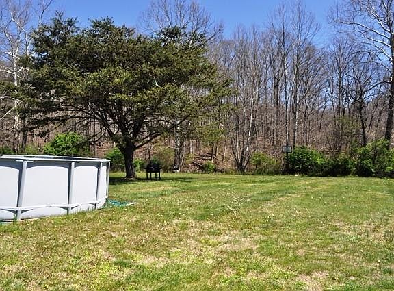 4th image of 312 Hickory Grove Ln