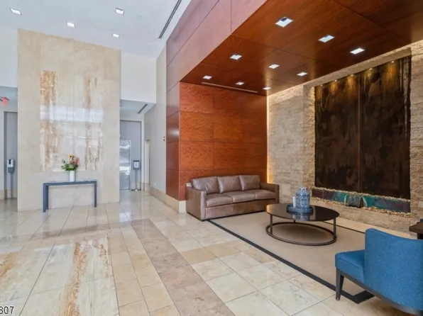 1 Spring St, New Brunswick City, NJ 08901