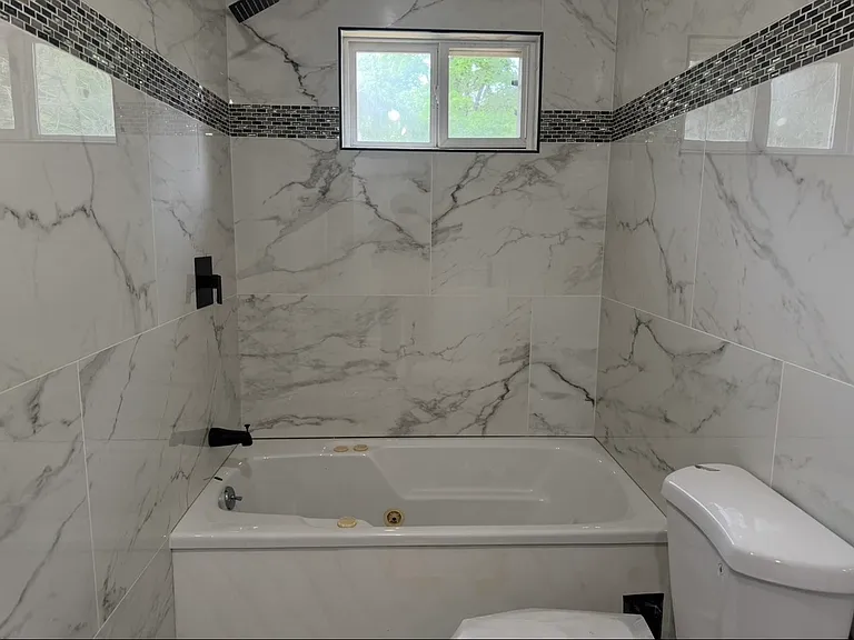1013 Main St #1 — Photo 9