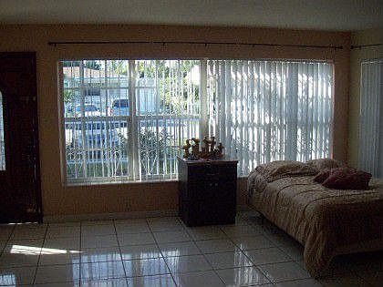 5th image of 755 NW 121st St