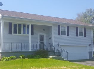 43 Fordham Dr, Somerset, MA 02726