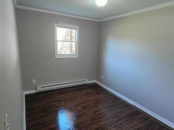 2nd image of 1410 E Lakeview Dr #2