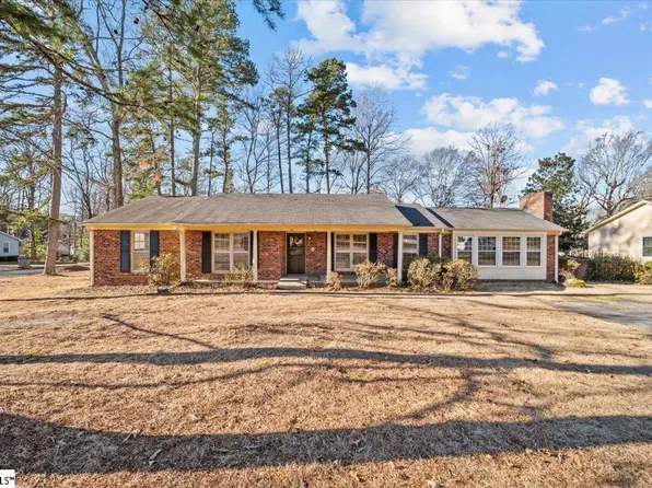 101 Woodgreen Dr, Mauldin, SC 29662