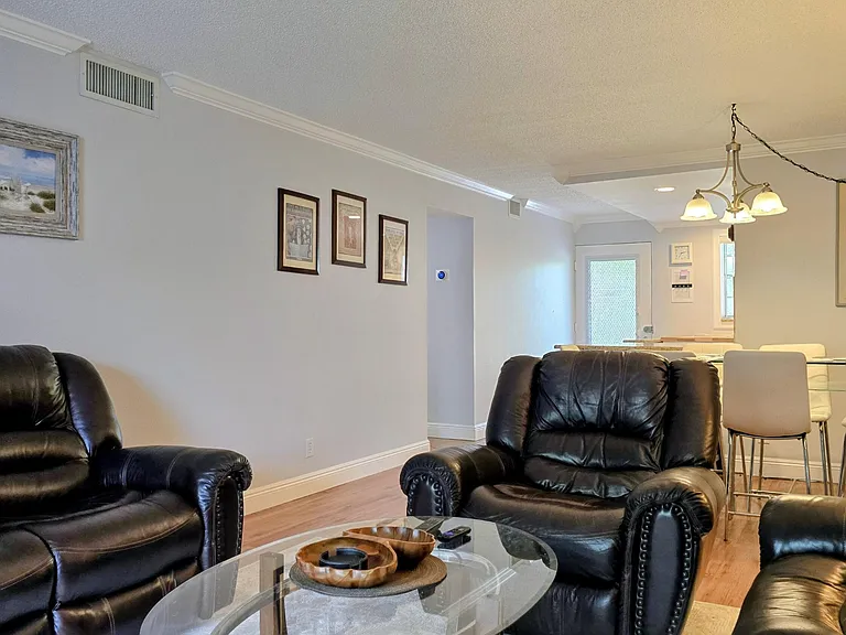 330 NE 26th Ave #3120 — Photo 11
