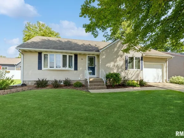 506 Sunnyside St, Grand Mound, IA 52751
