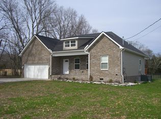 2188 Blackwell Rd, Chapel Hill, TN 37034