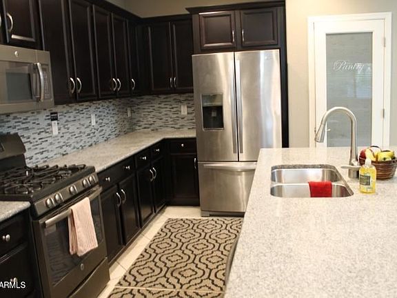 5th image of 1187 W Popcorn Tree Ave