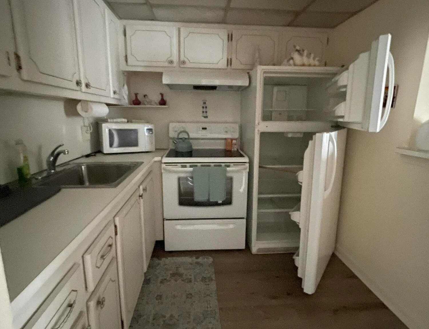 1 bed, 1.0 bath, 585 sqft, $2,300 — Photo 4
