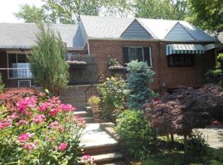 6763 Alderton St, Flushing, NY 11374