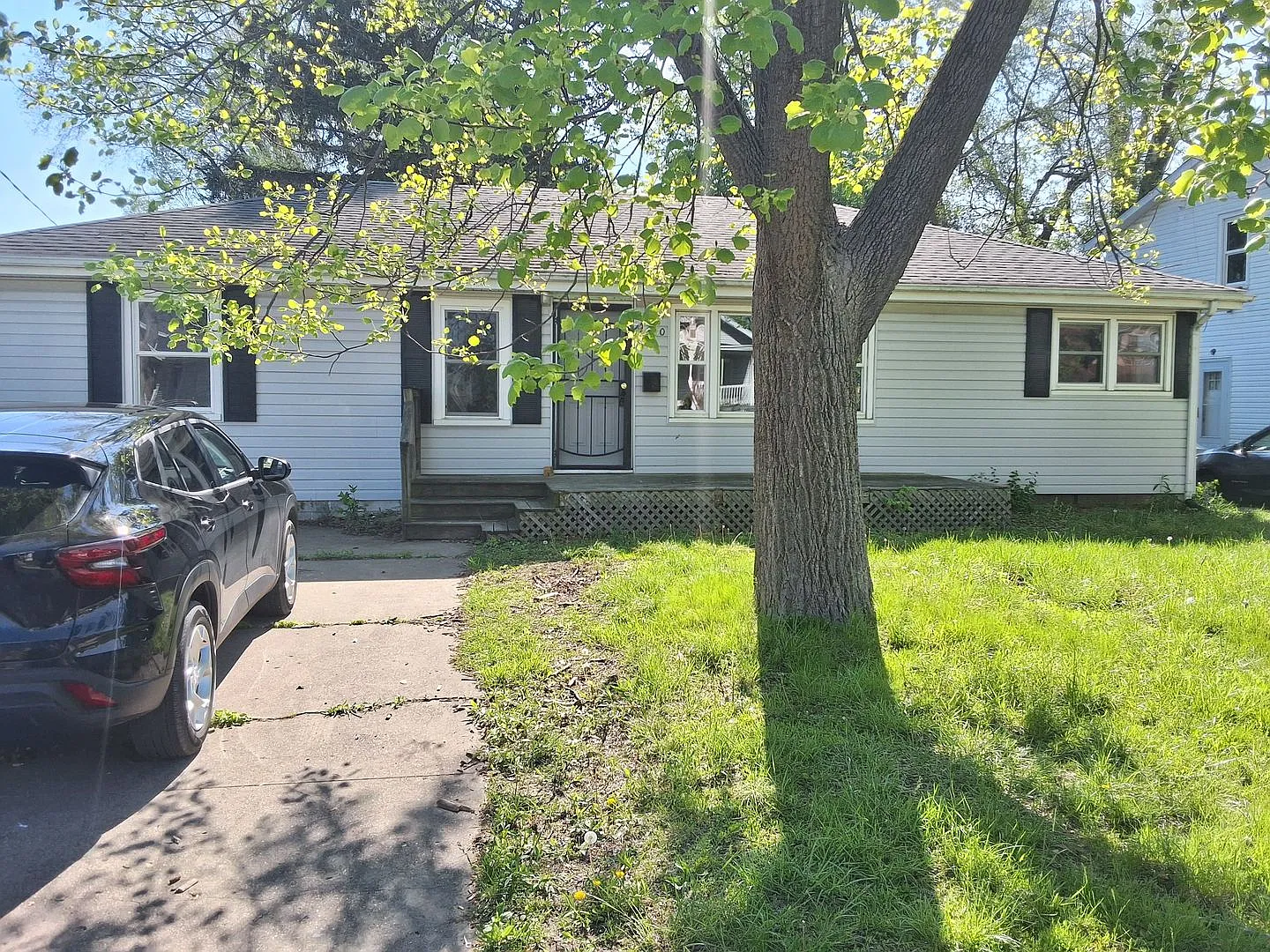 2240 N Sheridan Rd photo 1