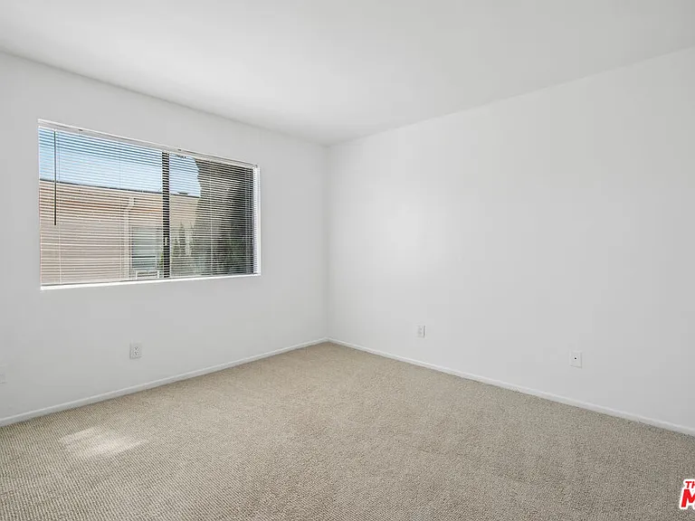 11924 Mayfield Ave #5 — Photo 11