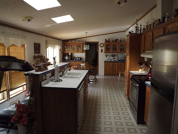 4th image of 103 W Geddes St