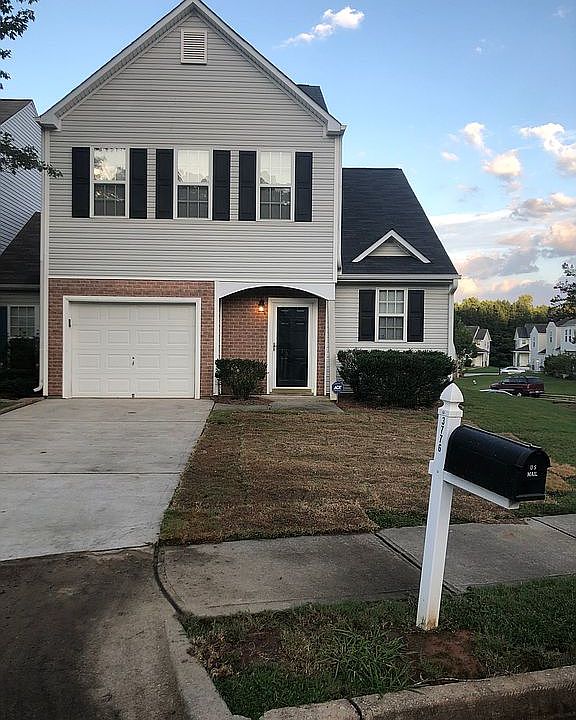 Front of Townhome