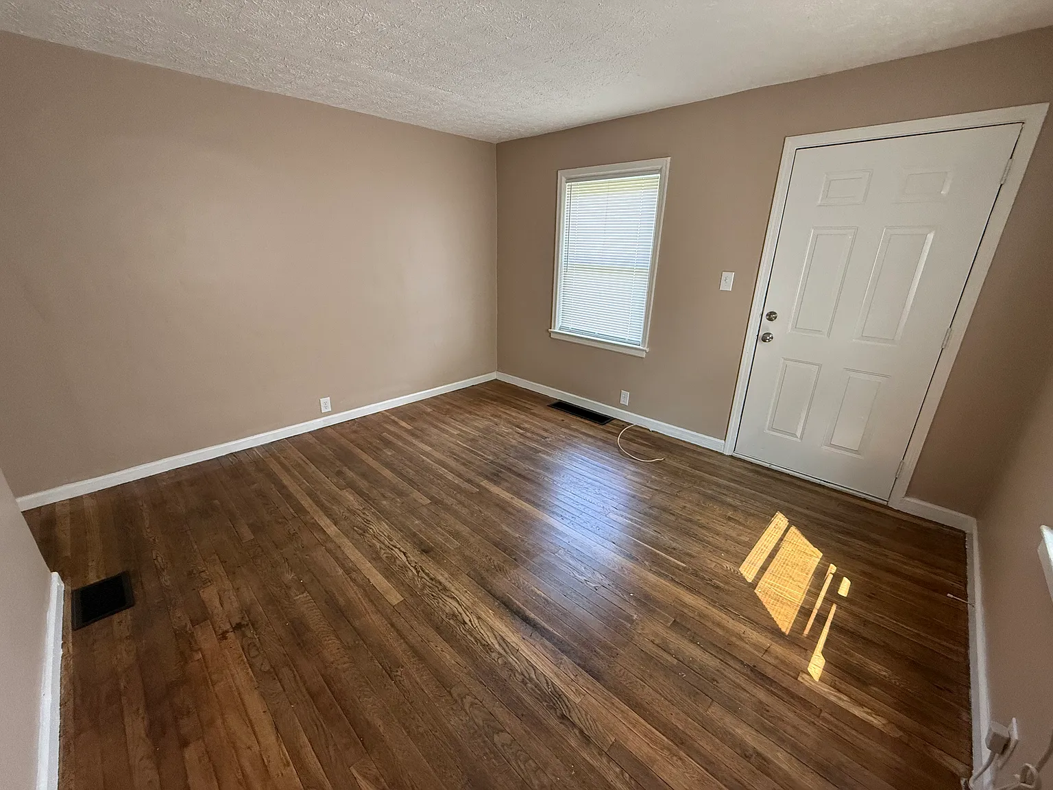 1 bed, 588 sqft, $800 — Photo 2
