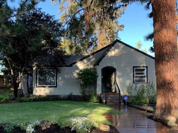 135 SE 4th St, Bend, OR 97702