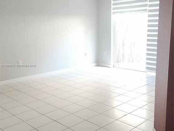 4th image of 2715 SE 15th Pl #156