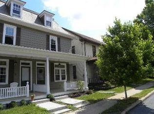 503 E Main St, Lititz, PA 17543