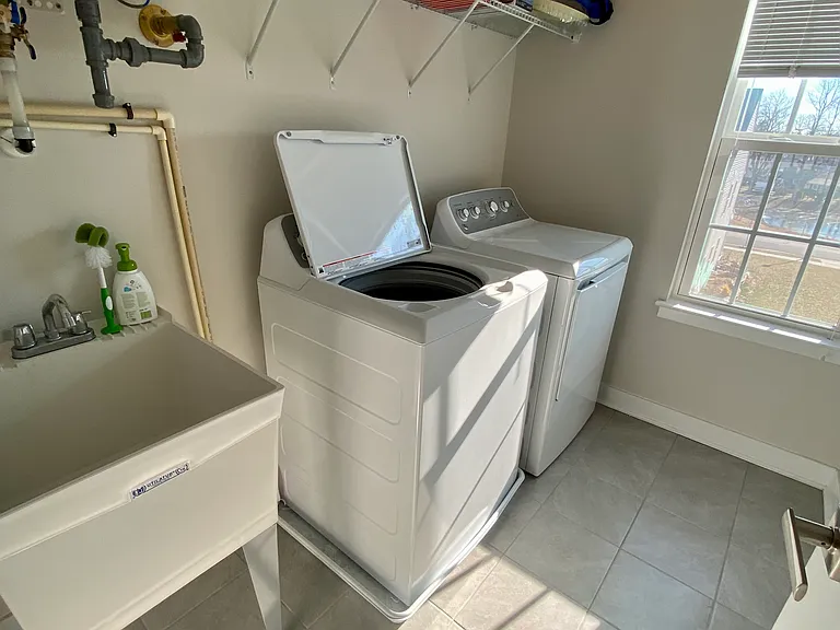 615 Judy Way — Photo 12