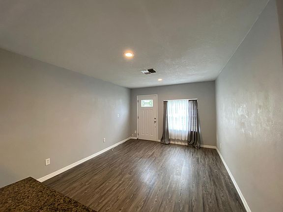 5th image of 2603 Musselwhite Ave