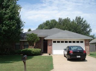 5119 Elm Dr, Bossier City, LA 71111