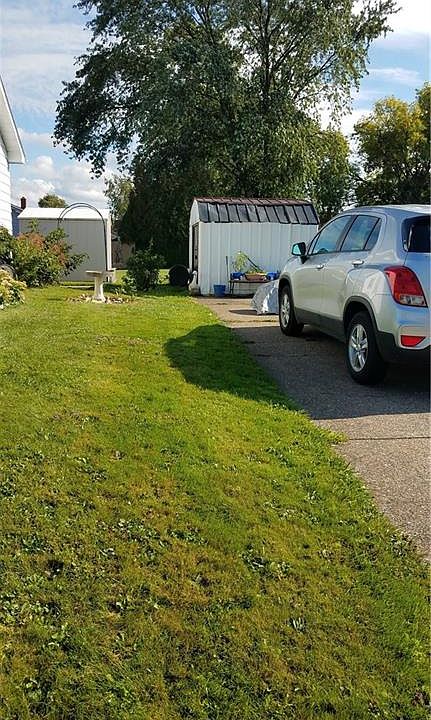 2nd image of 1905 W 34th St