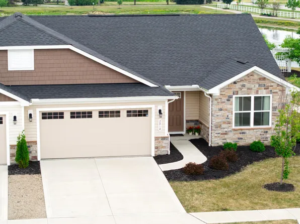 2414 McClouds Sq, Marysville, OH 43040