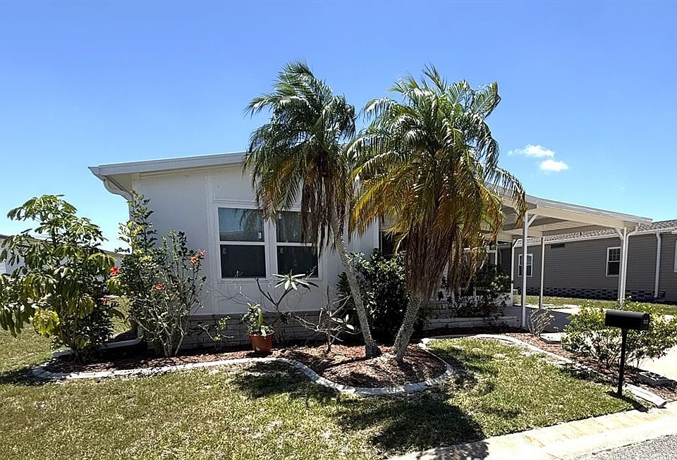 1st image of 717 Riverview Cir