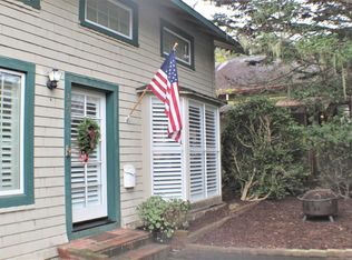 227 Walnut St, Pacific Grove, CA 93950