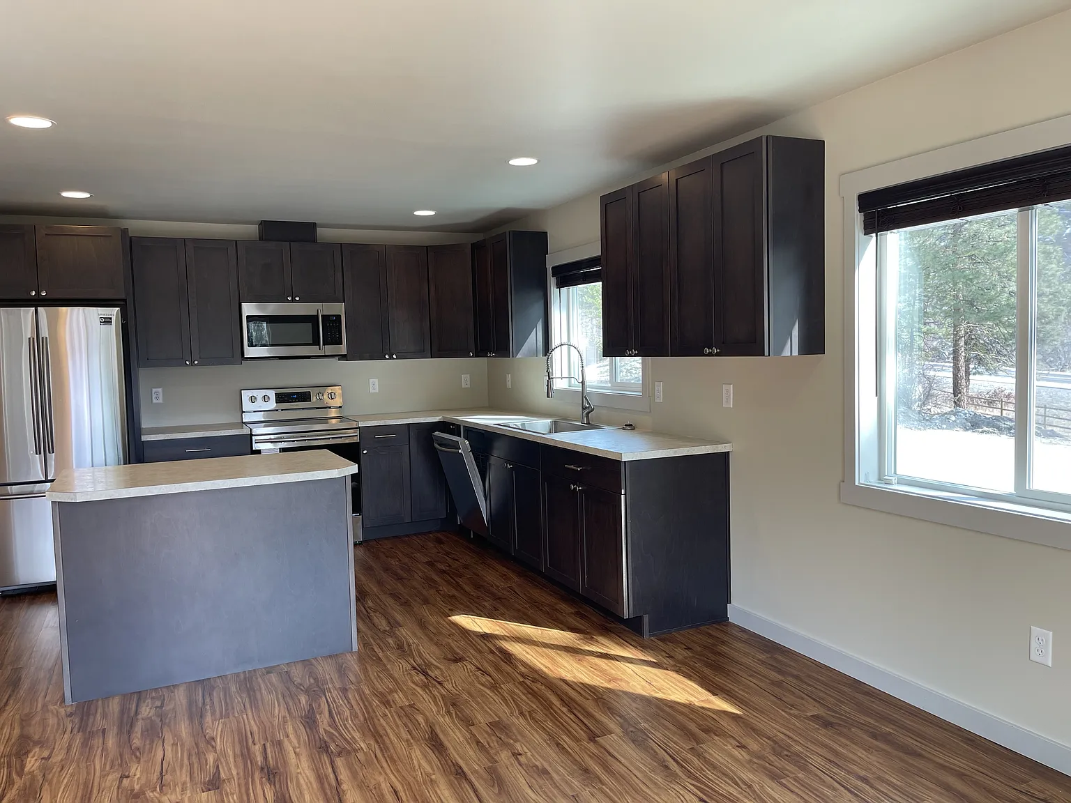 22790 U.S. 97A - 1 — Photo 4