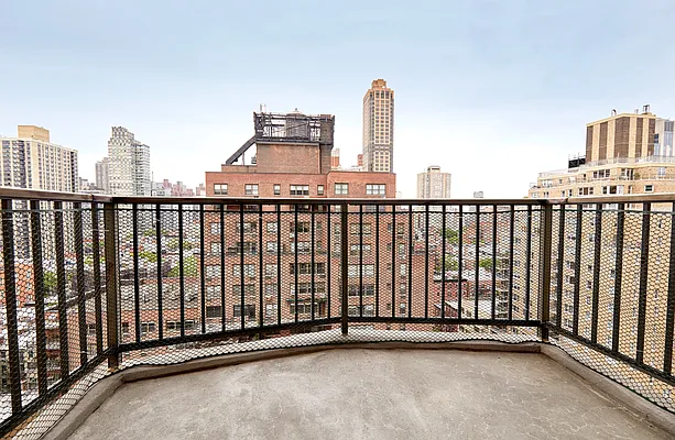 Sold by PocketBroker Inc | media 9