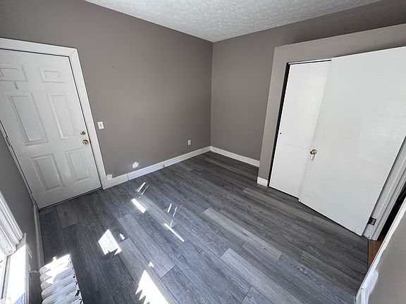 5th image of 128 Meigs St APT 2