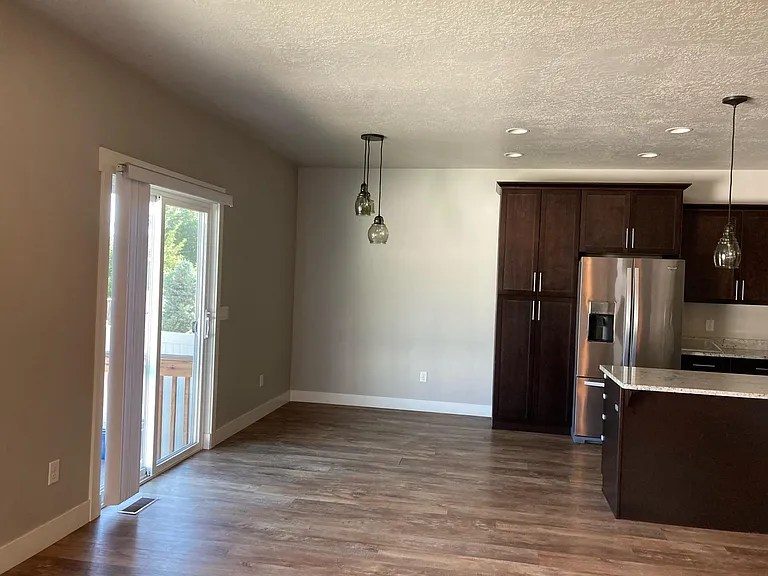 446 E Windy Garden Ln — Photo 11
