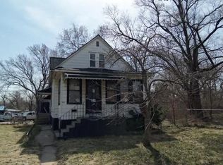 2521 W 11th Ave, Gary, IN 46404