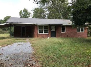 359 Martin Luther King Dr, Adairsville, GA 30103