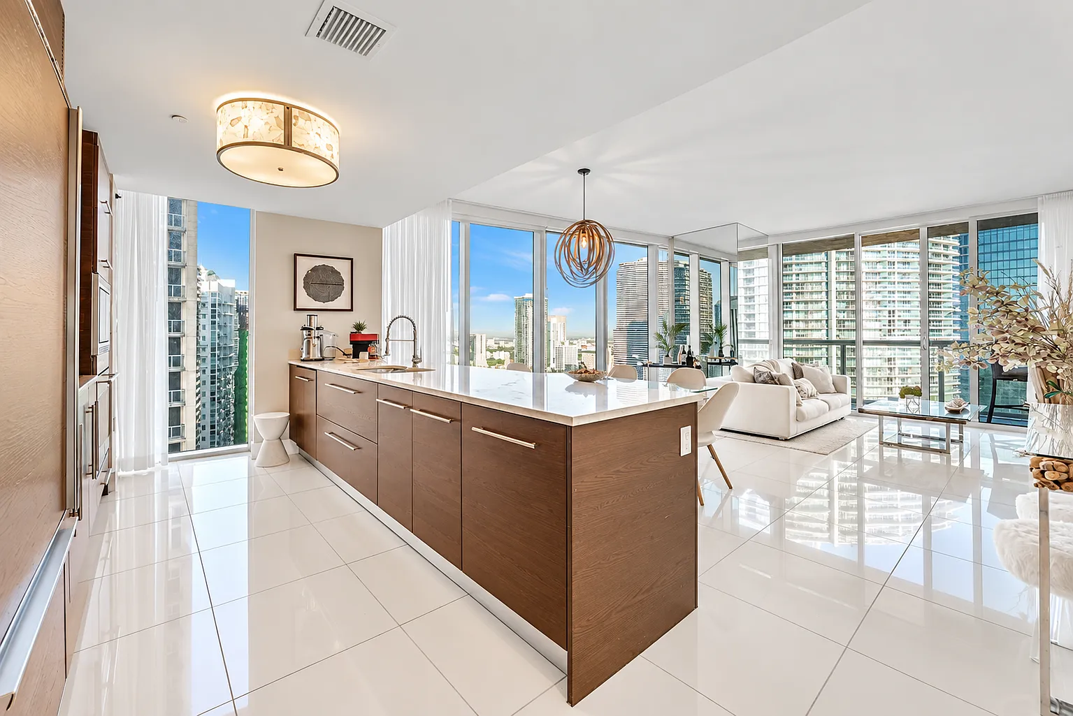 2 bed, 1168 sqft, $6,000 — Photo 4